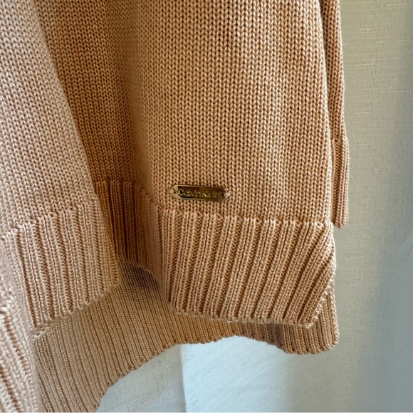 Calvin Klein sweater - Picture 4 of 5